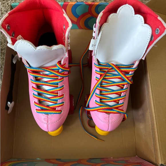 Moxie Rainbow Rider Roller Skates - Women’s Size 5 - Picture 2 of 6
